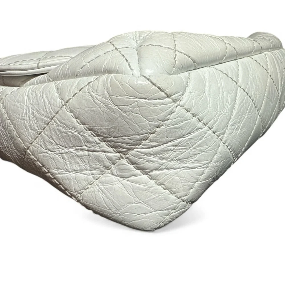 Chanel White Quilted Crossbody/Shoulder Bag with Chain